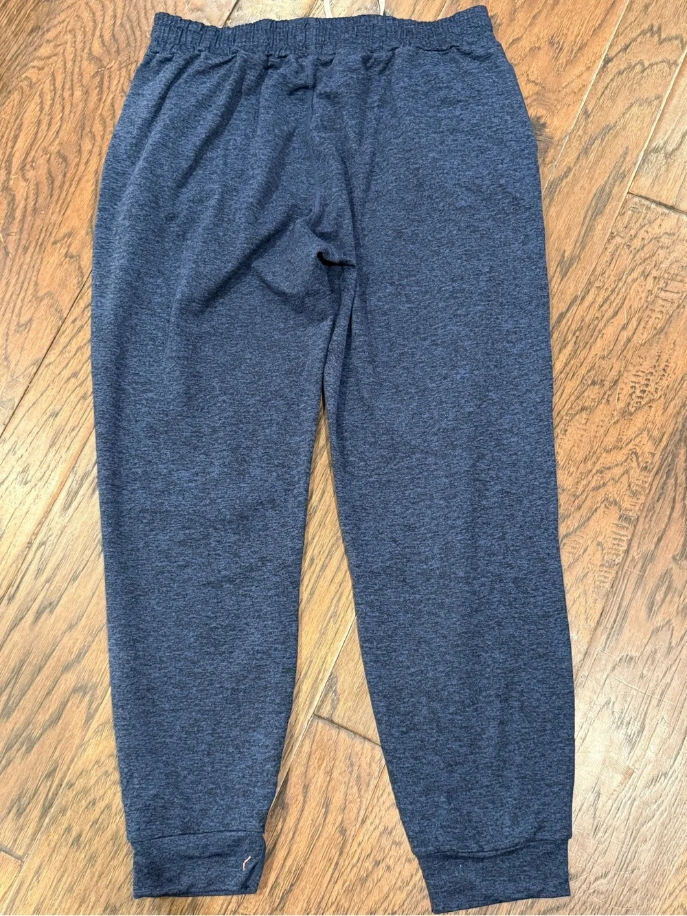 Vuori Womens Heathered Navy Performance Jogger with Drawstring size Medium - Picture 2 of 4